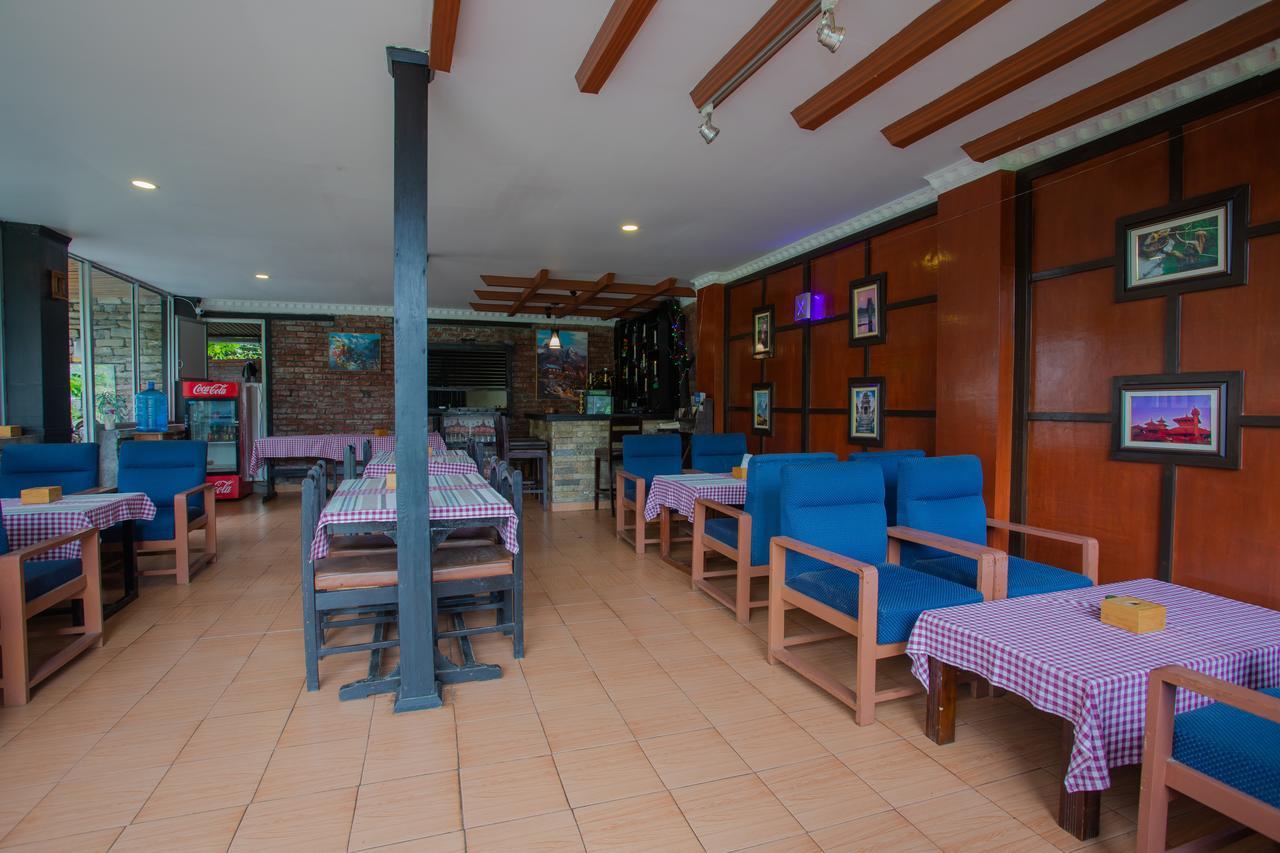 Hotel Glory Garden โพคารา ภายนอก รูปภาพ