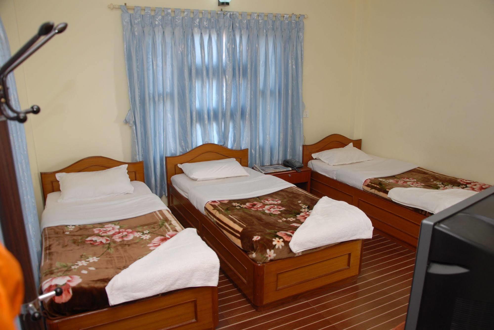 Hotel Glory Garden โพคารา ภายนอก รูปภาพ